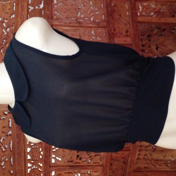 Color Story: Top - Picture 2 of 5